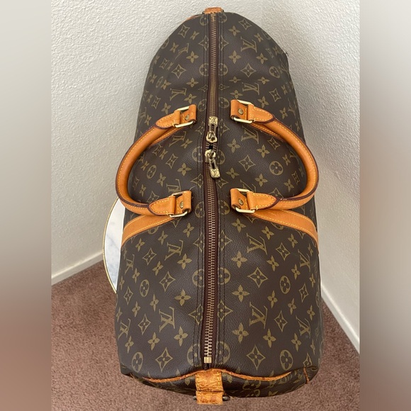 LOUIS VUITTON Monogram Keepal 50 - Picture 3 of 16